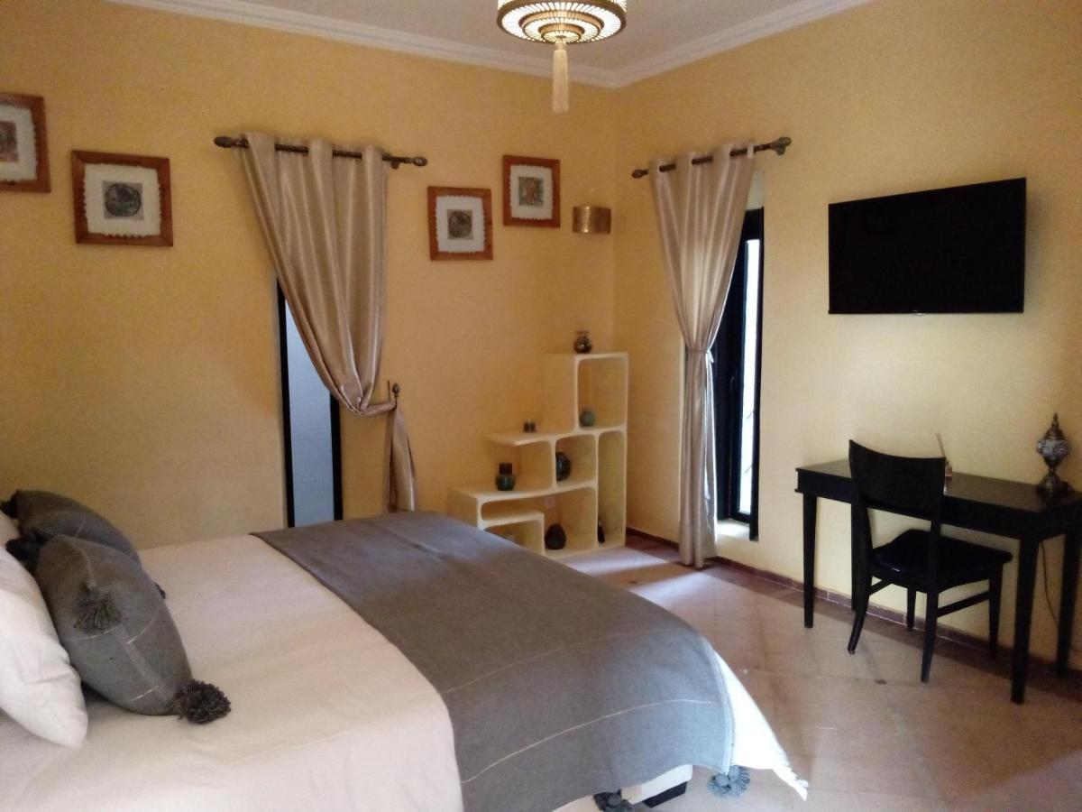 Le Petit Chateau Des Anges Ouled Bouzid Екстер'єр фото