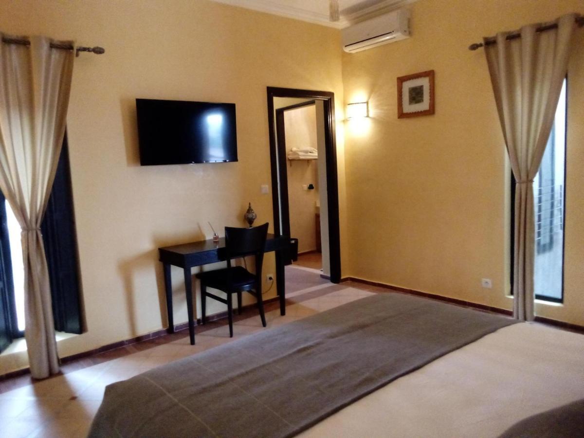 Le Petit Chateau Des Anges Ouled Bouzid Екстер'єр фото