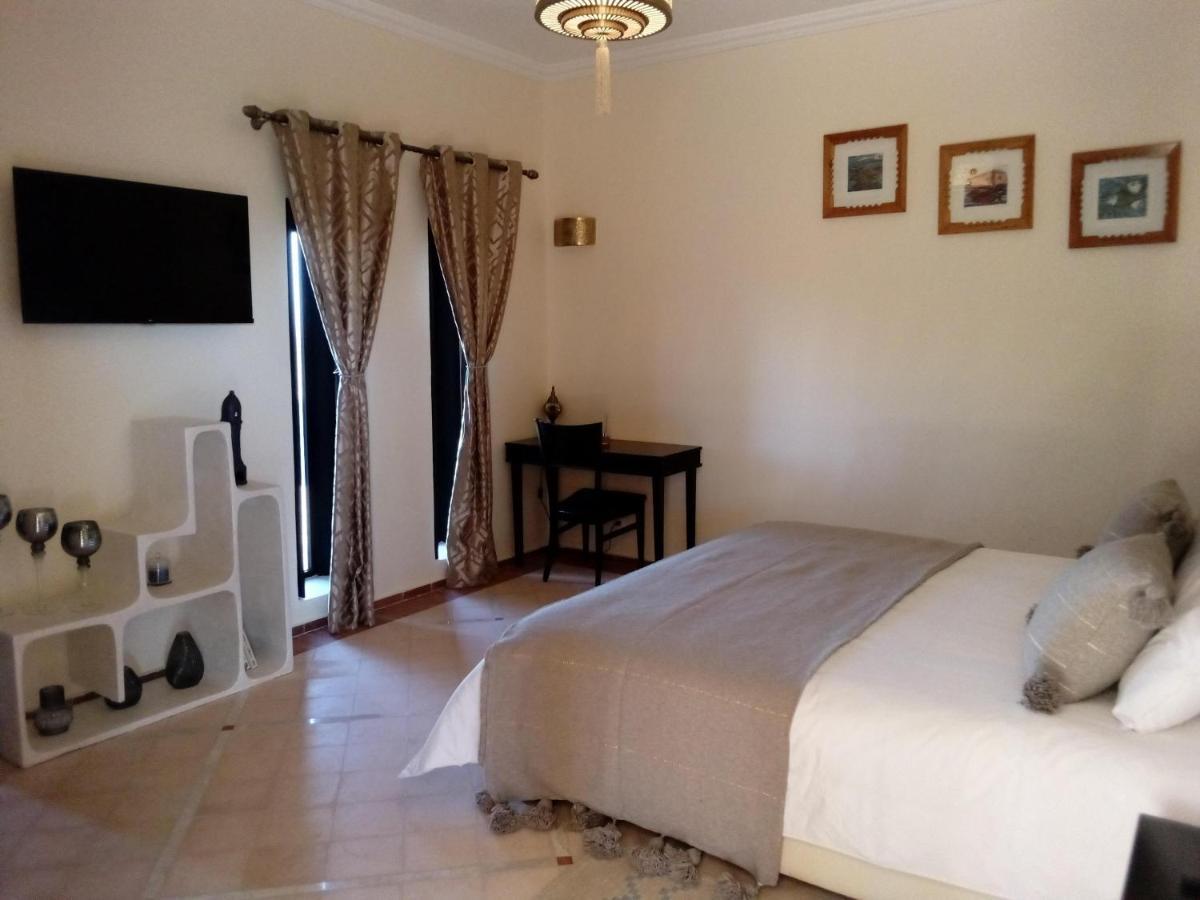 Le Petit Chateau Des Anges Ouled Bouzid Екстер'єр фото